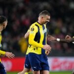 Fenerbahce di Tangan Jose Mourinho: Tertinggal di Liga Turki dan Terpuruk di Liga Europa