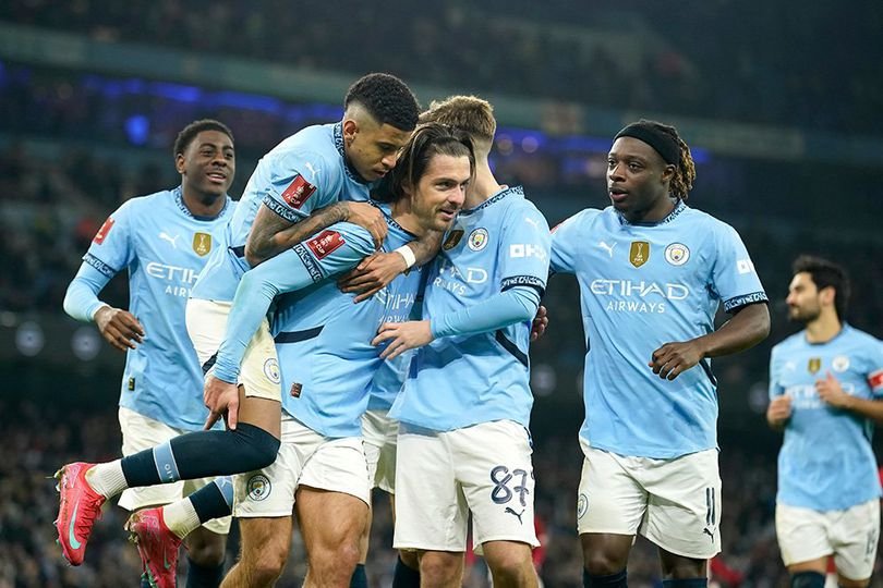 Pep Guardiola Janji Manchester City Akan Bangkit Musim Depan
