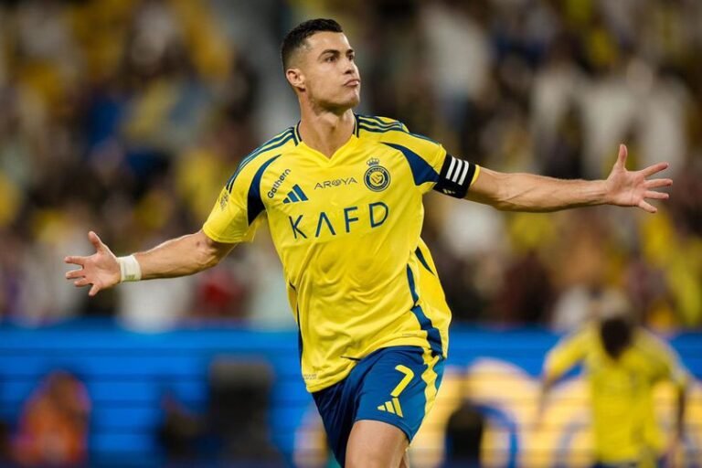 Selamat Ulang Tahun ke-40, Cristiano Ronaldo! Legenda yang Tak Lekang oleh Waktu