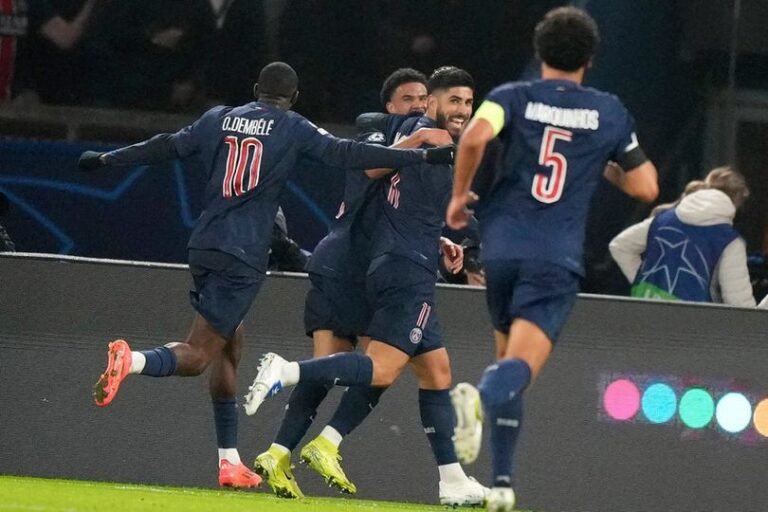 Superioritas atas Brest dan Dimensi Baru Lini Serang PSG dengan Khvicha Kvaratskhelia