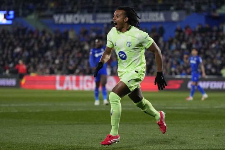 Chelsea Siapkan Tawaran Fantastis untuk Rekrut Jules Kounde dari Barcelona