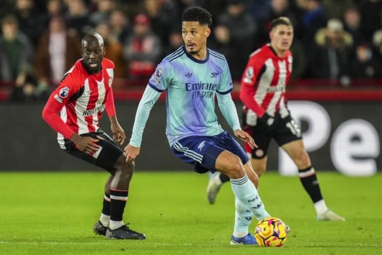 Real Madrid Lirik William Saliba, Arsenal Pasang Harga Selangit!