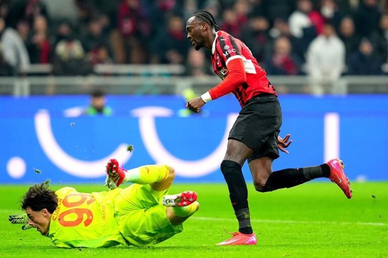 Tammy Abraham Cetak 2 Gol ke Gawang AS Roma, Banjir Pujian tapi Ada Rasa Sesak di Dada