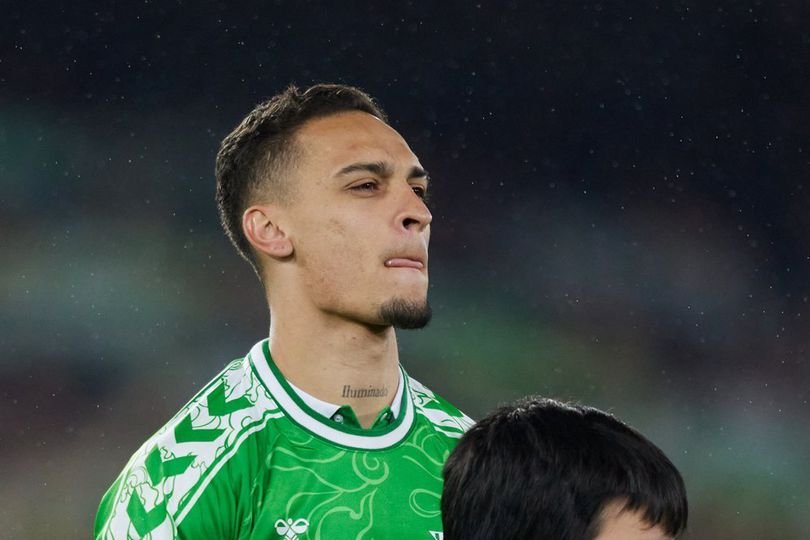 Sial! Antony Cetak Assist tapi Kena Kartu Merah saat Betis Menang