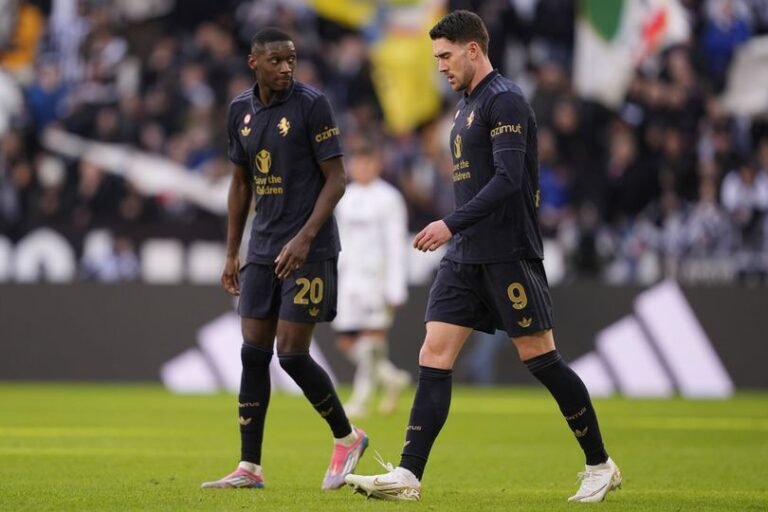 Demi Duet Vlahovic dan Kolo Muani, Thiago Motta Diminta Ubah Taktik Juventus