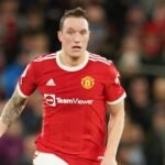 Kisah Sedih Phil Jones: Pesan Perpisahan di Grup WhatsApp MU Dicuekin