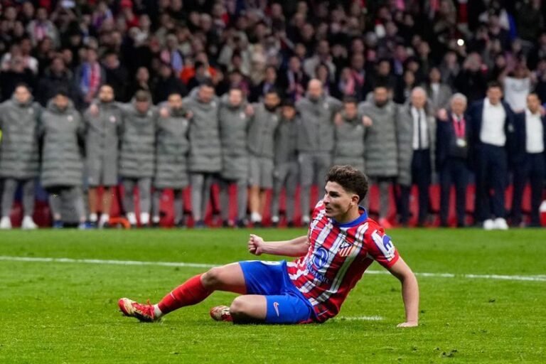 Penjelasan Pakar Aturan FIFA Soal Gol Penalti Julian Alvarez yang Dianulir