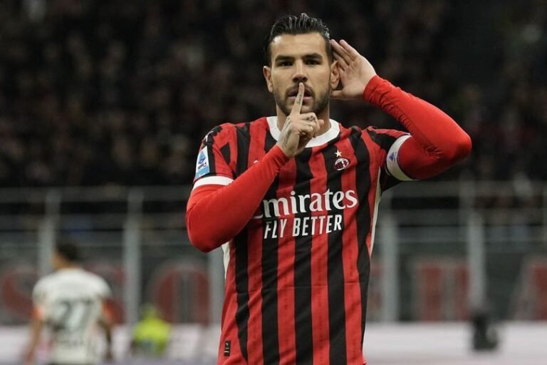 'Romantisme' Theo Hernandez dan Venezia