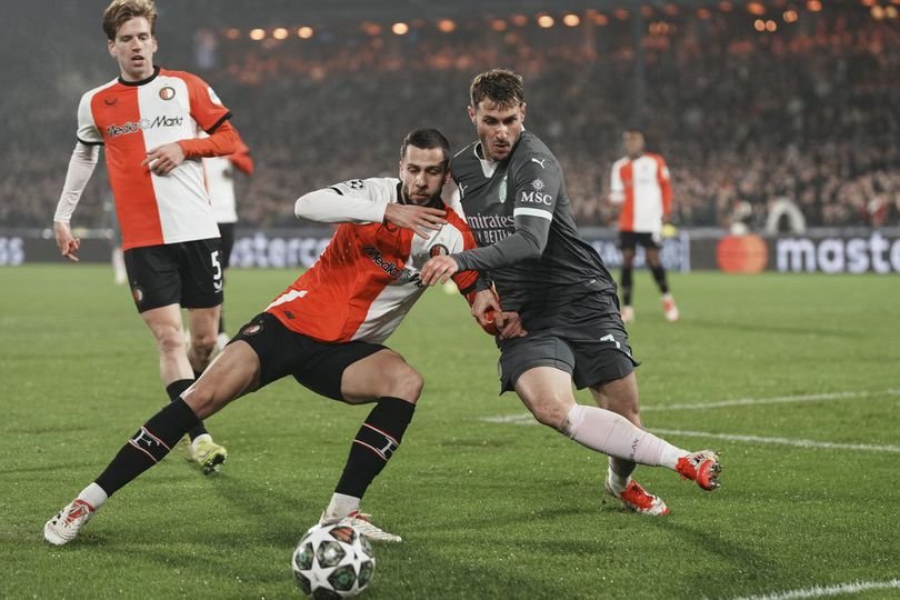 Chelsea Bidik Bek Feyenoord, David Hancko! Tottenham Juga Tertarik