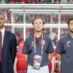 Patrick Kluivert, Denny Landzaat dan Jordi Cruyff Pantau Ole Romeny di Inggris, di Bawahnya Duduk Pascal Struijk