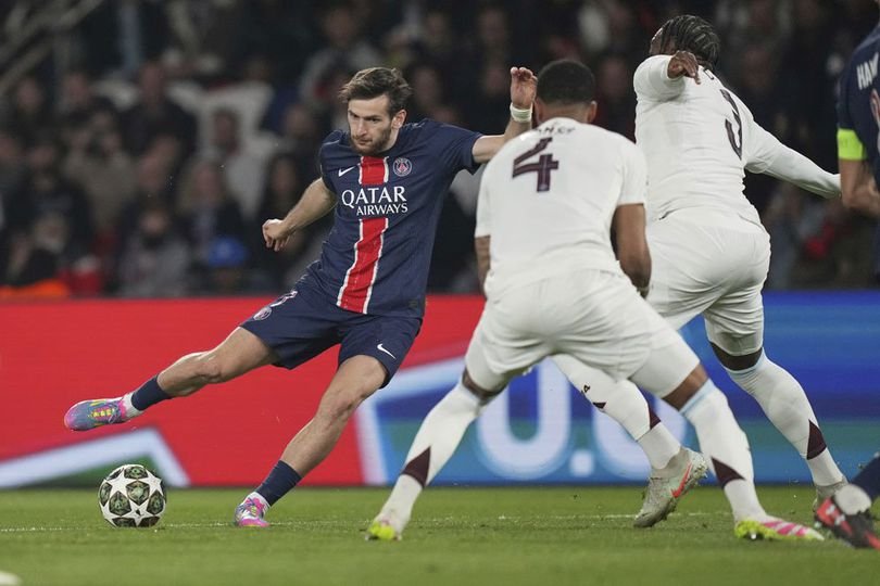 Man of the Match PSG vs Aston Villa: Khvicha Kvaratskhelia