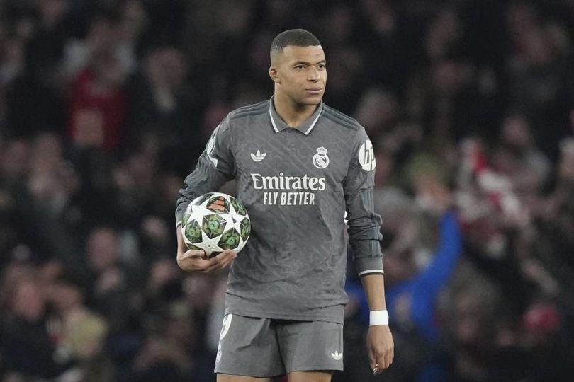 Nongol di Bernabeu di Laga Madrid vs Bilbao, Bukannya Disambut, Mbappe Malah Disiuli Madridista!