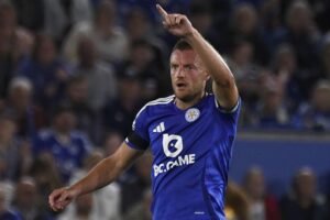 Kisah Jamie Vardy: Buruh Pabrik yang Sukses Jadi Top Skor dan Juara Liga Inggris
