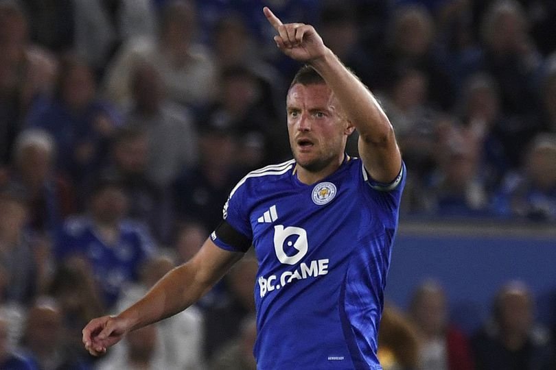 Kisah Jamie Vardy: Buruh Pabrik yang Sukses Jadi Top Skor dan Juara Liga Inggris