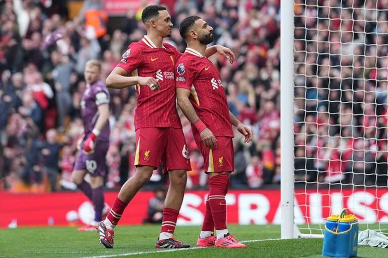 Depresi! Mohamed Salah Umbar Alasan Trent Alexander-Arnold Tinggalkan Liverpool