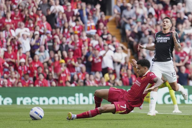 Kerap Disebut Bakal Cabut Dari Anfield, Luis Diaz Akhirnya Tegaskan Kesetiaannya Pada Liverpool