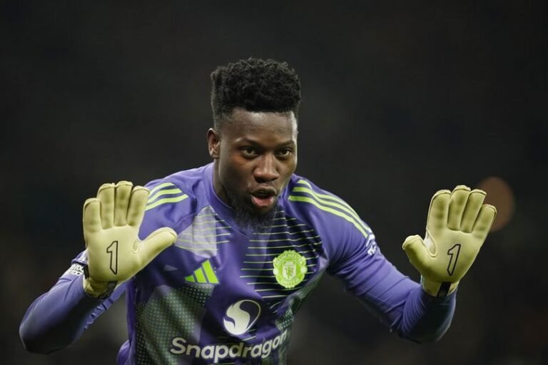 Gak Perlu Dijual, Andre Onana Diklaim Bakal Jadi Pahlawan Baru Manchester United