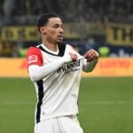 Manchester United Ajak Eintracht Frankfurt 'Tukar Tambah' untuk Hugo Ekitike